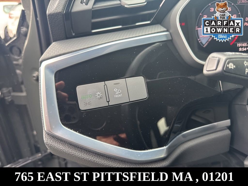 Used 2022 Audi Q3 2.0T Premium Plus w/ Premium Plus Package image 27