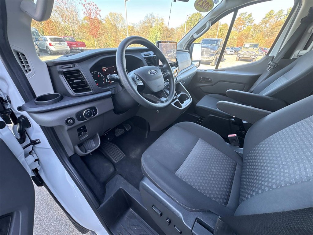 Used 2023 Ford Transit 350 XLT image 24