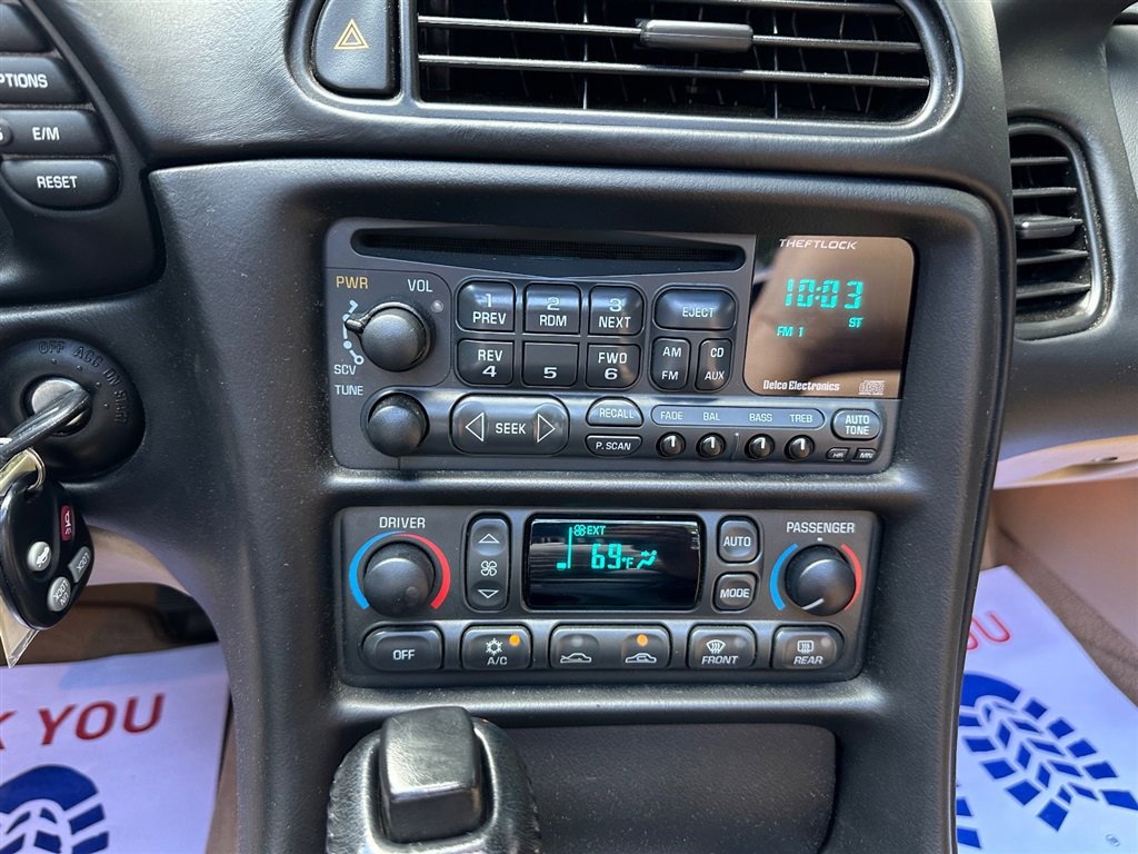 Used 2004 Chevrolet Corvette Convertible w/ Preferred Equipment Group image 42