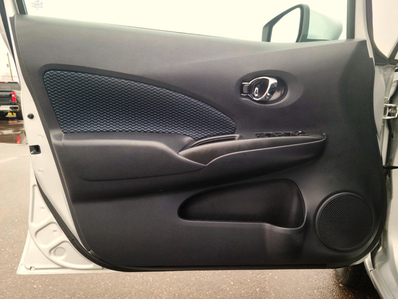 Used 2019 Nissan Versa Note SV image 8