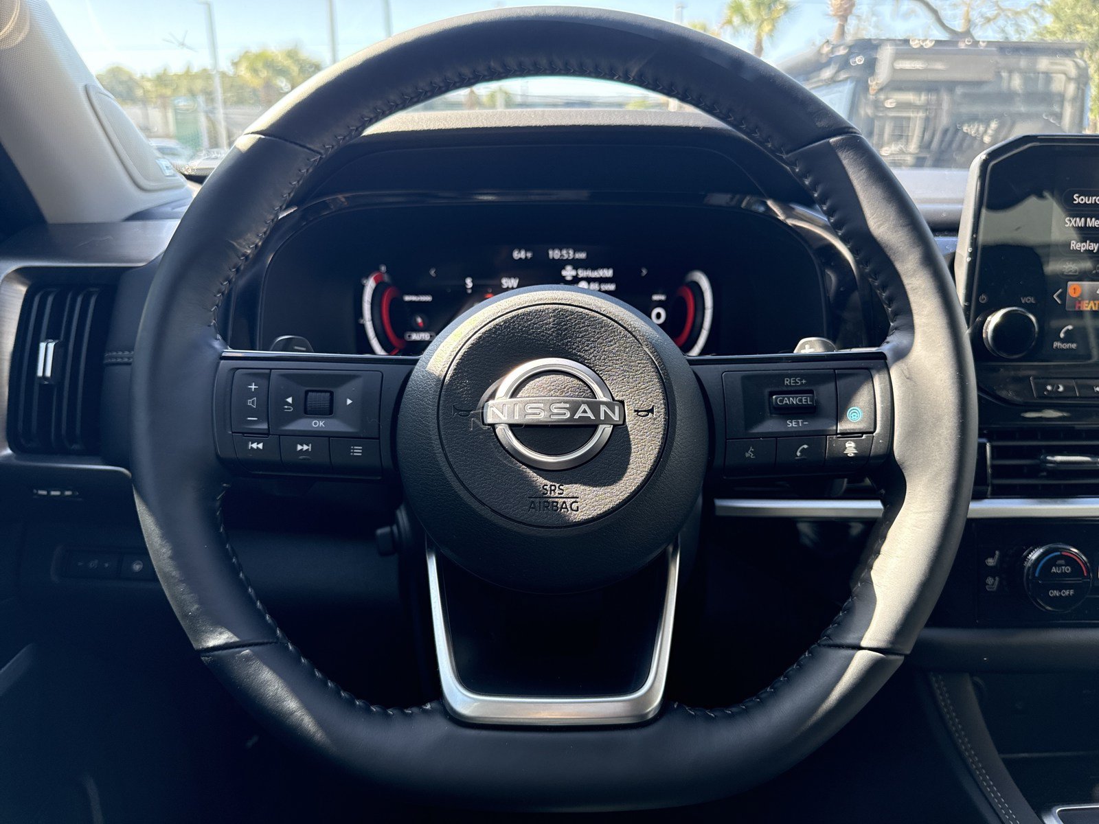 Used 2025 Nissan Pathfinder Platinum w/ Cargo Package AWD/4WD image 19