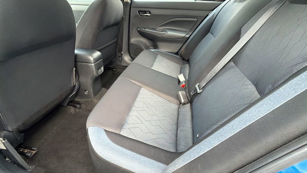 Used 2023 Nissan Versa SV image 16