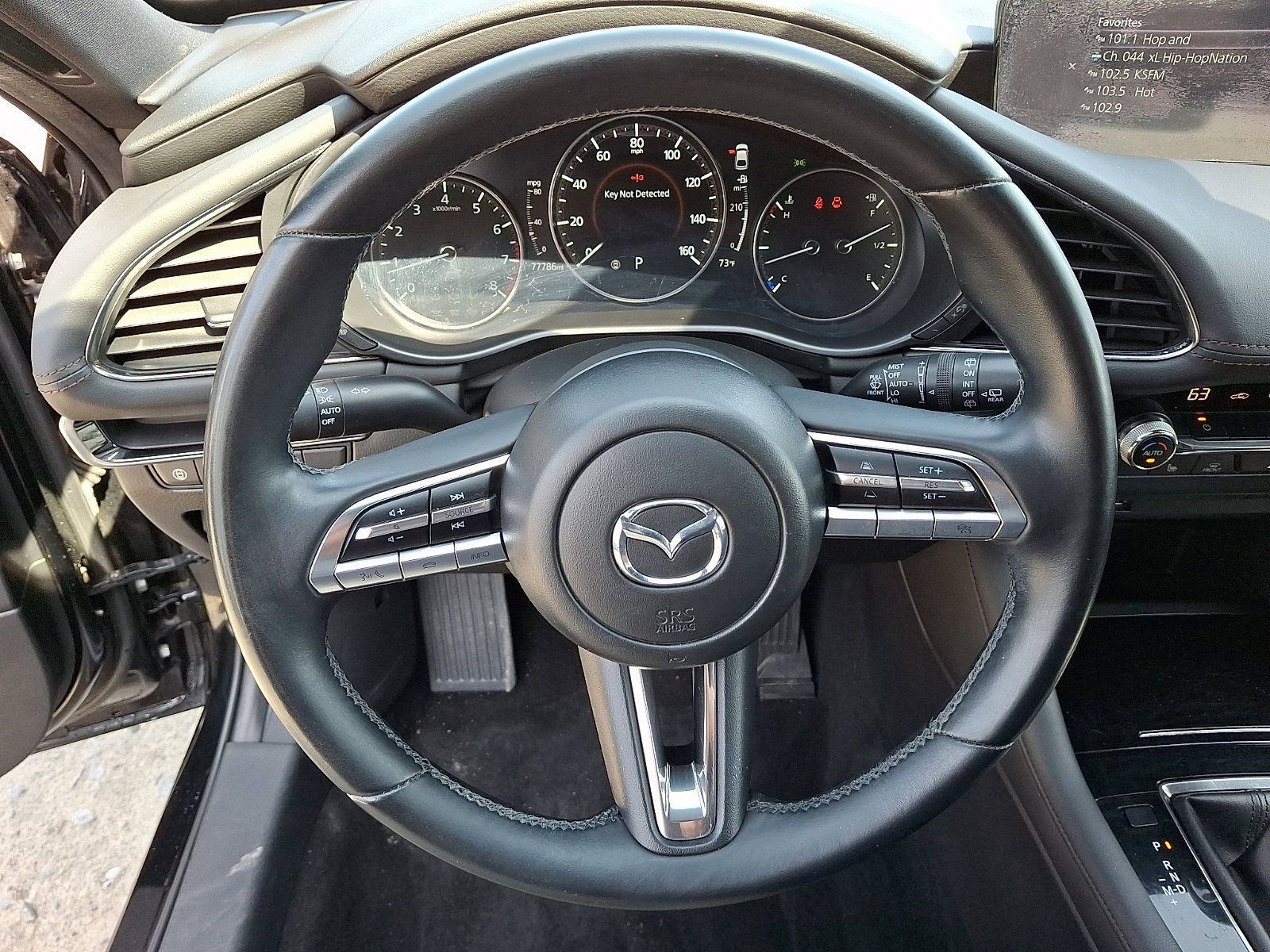 Used 2019 MAZDA MAZDA3 Hatchback w/ Preferred Package image 19