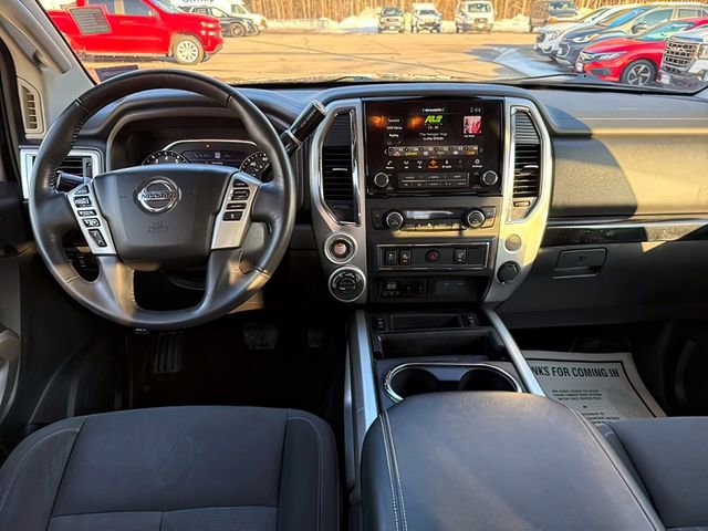 Used 2021 Nissan Titan SV w/ SV Convenience Package image 22