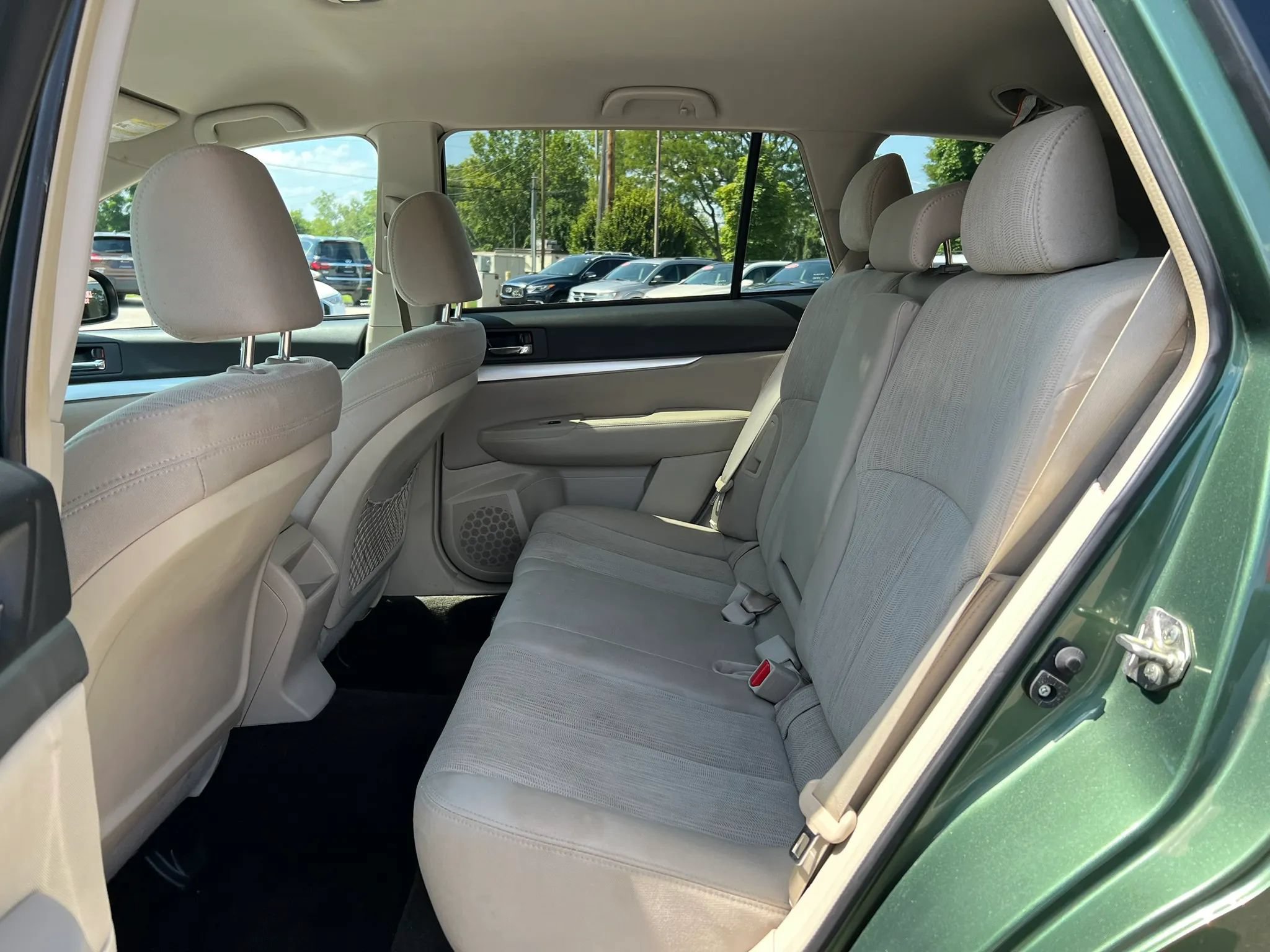 Used 2014 Subaru Outback 2.5i Premium w/ Popular Package #1B AWD/4WD image 27