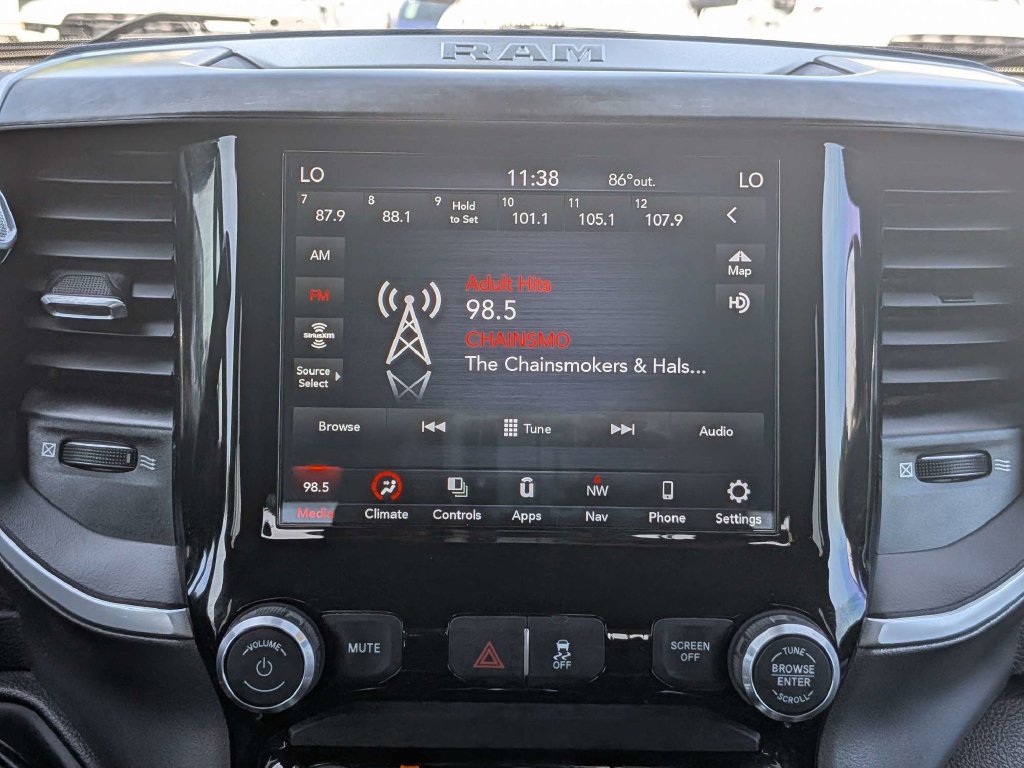 Used 2021 RAM 2500 Big Horn w/ Level 1 Equipment Group AWD/4WD image 17