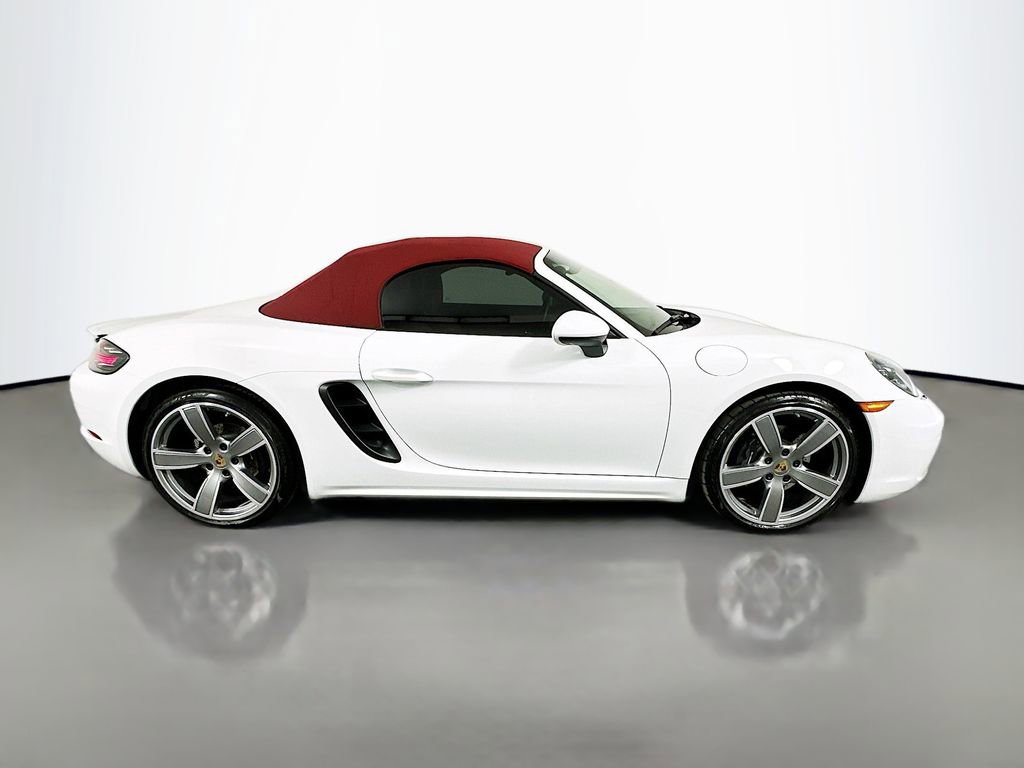 Used 2022 Porsche 718 Boxster image 4