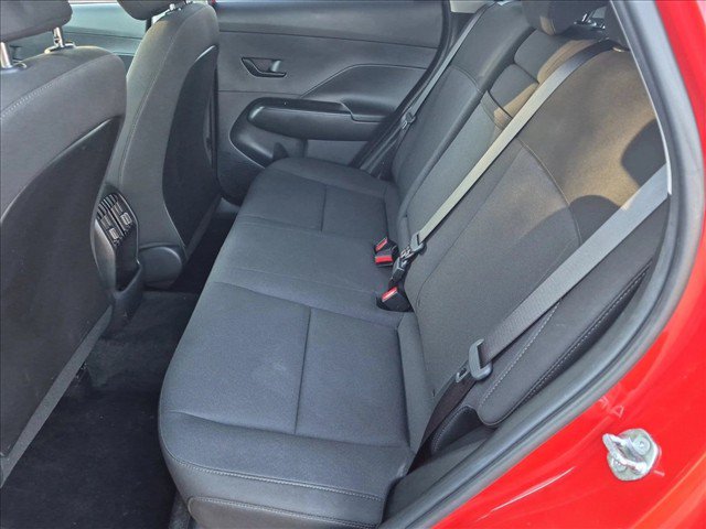 Used 2025 Hyundai Kona SEL FWD image 17