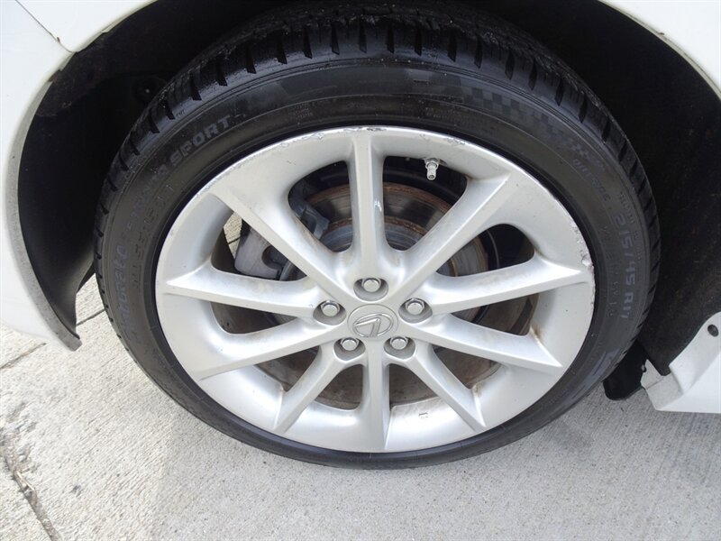 Used 2011 Lexus CT 200h Premium w/ Premium Audio Pkg FWD image 28