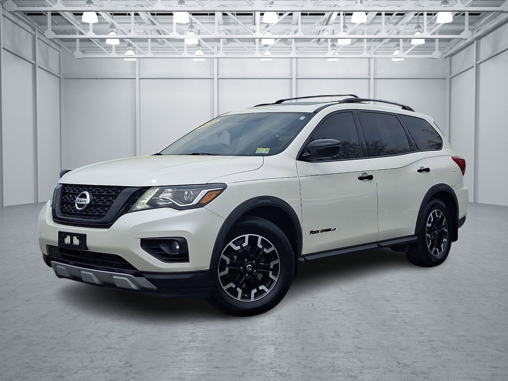 Used 2020 Nissan Pathfinder SL image 1