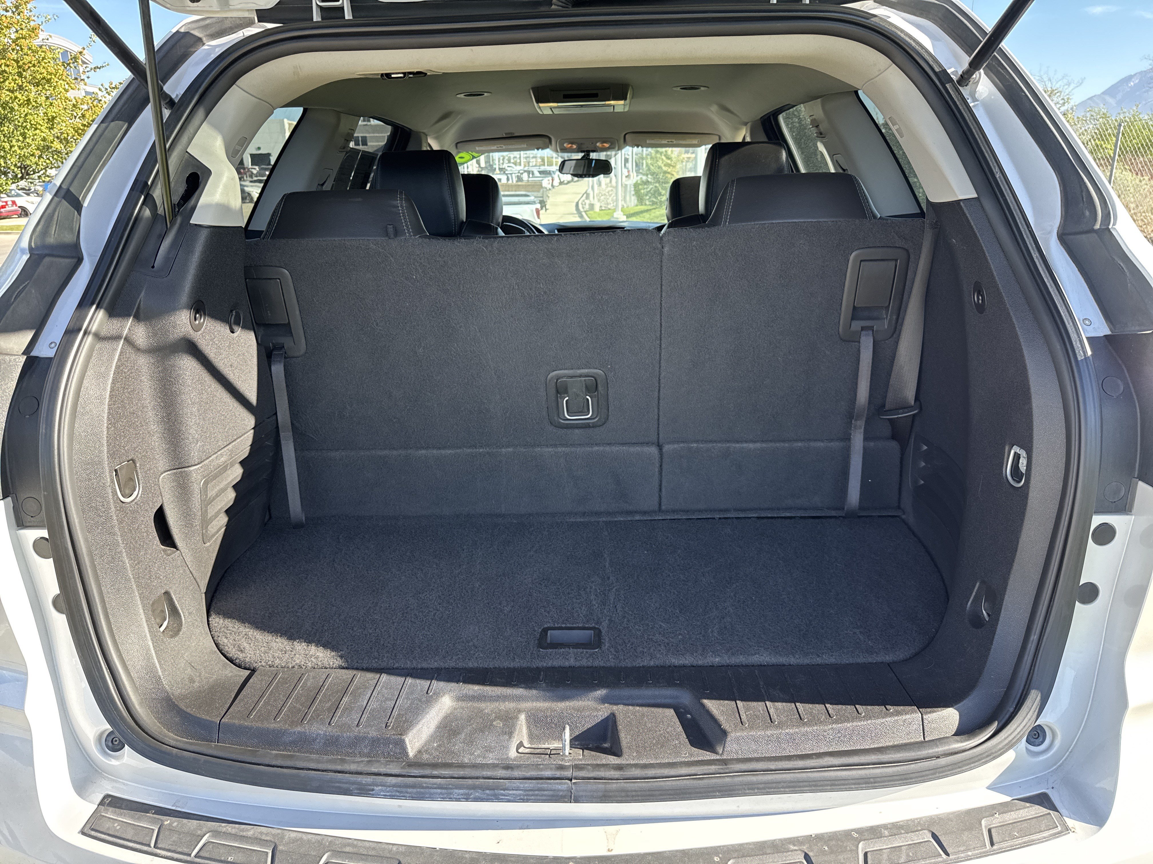 Used 2016 Chevrolet Traverse LT AWD/4WD image 25