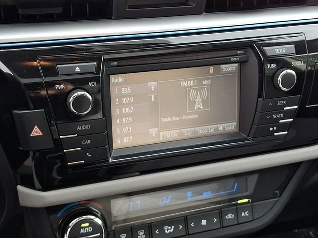 Used 2015 Toyota Corolla LE image 20