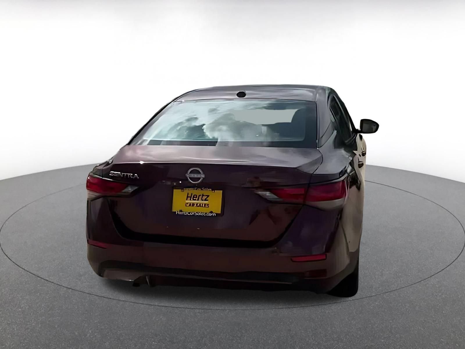 Used 2025 Nissan Sentra SV FWD image 10