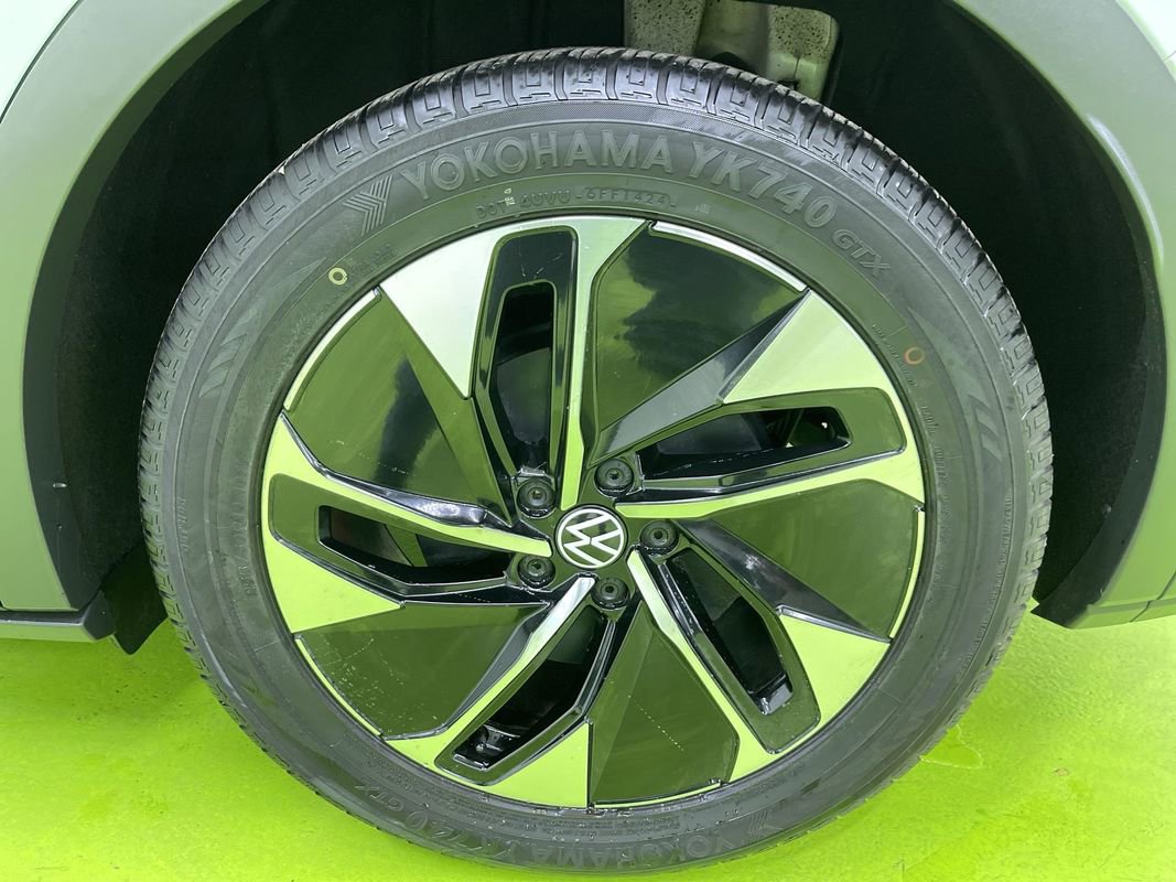 Used 2022 Volkswagen ID.4 Pro image 15