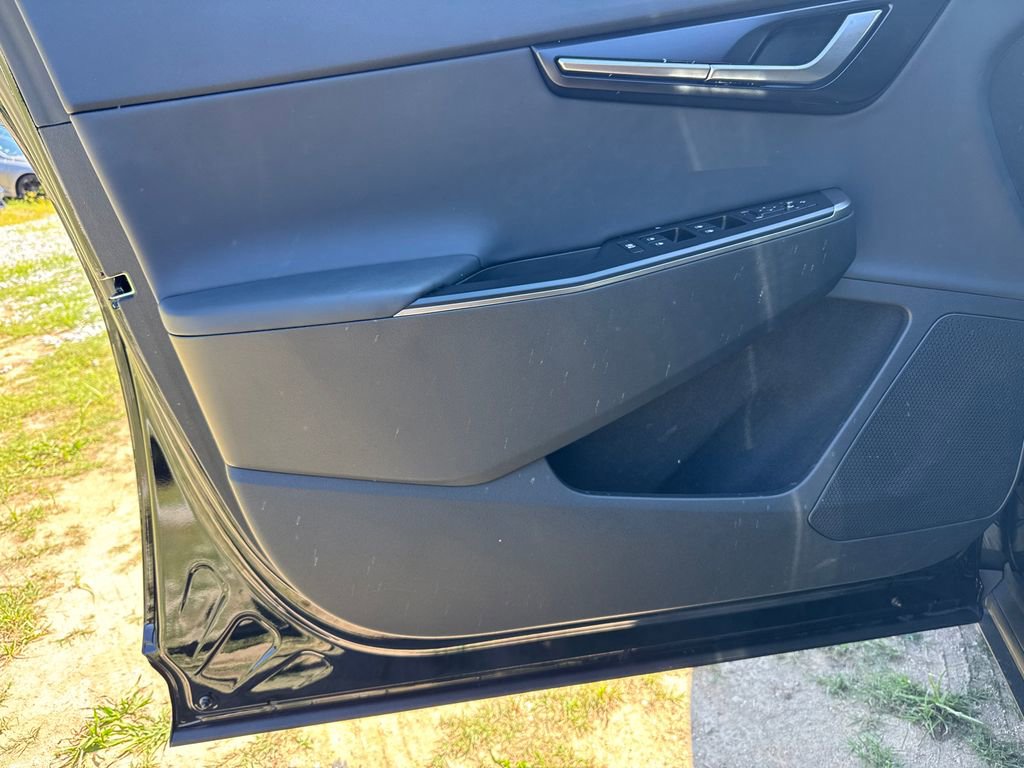 New 2025 Kia EV6 Light w/ Light LR Technology Package image 11