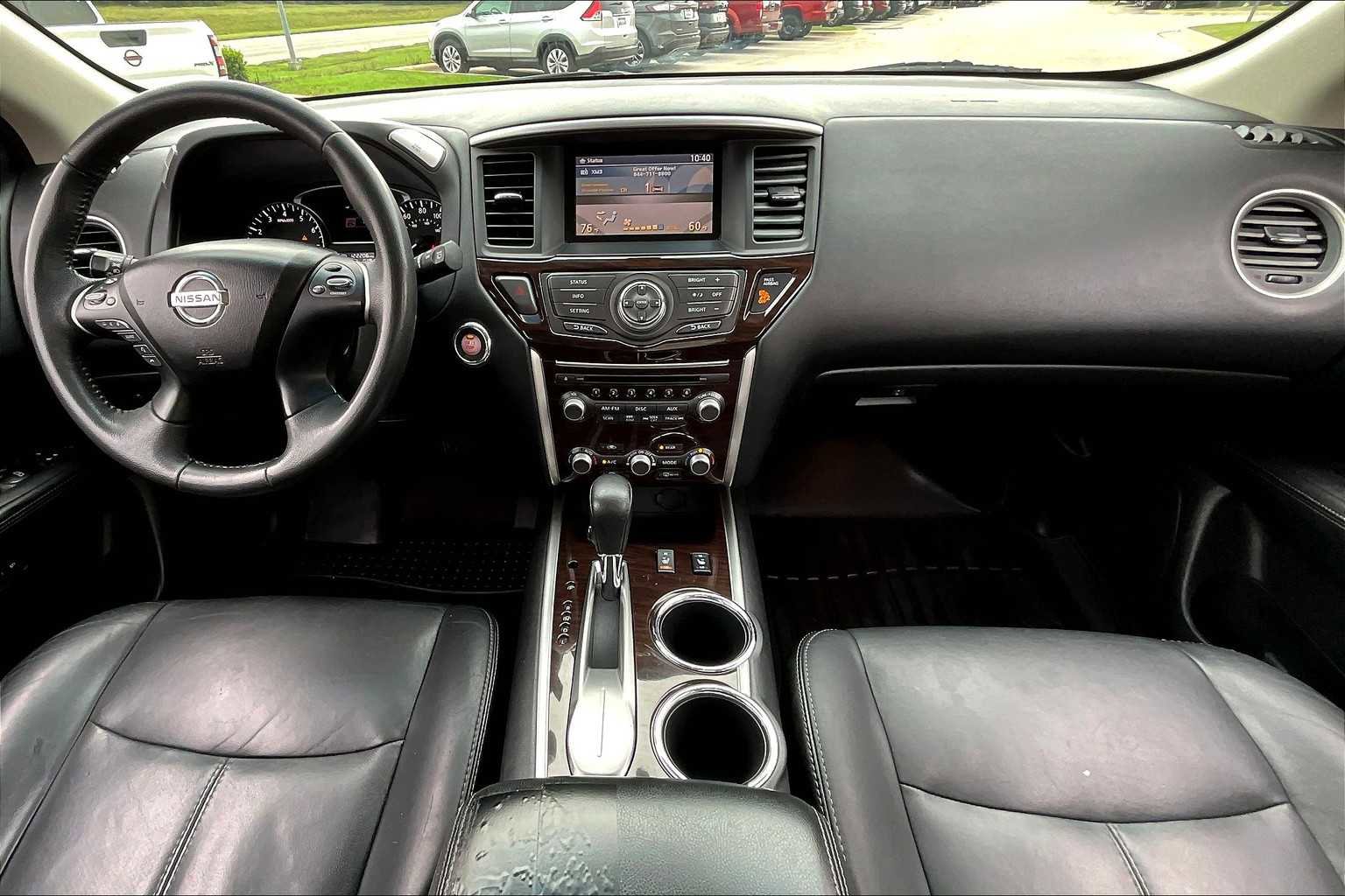 Used 2013 Nissan Pathfinder SL FWD image 16