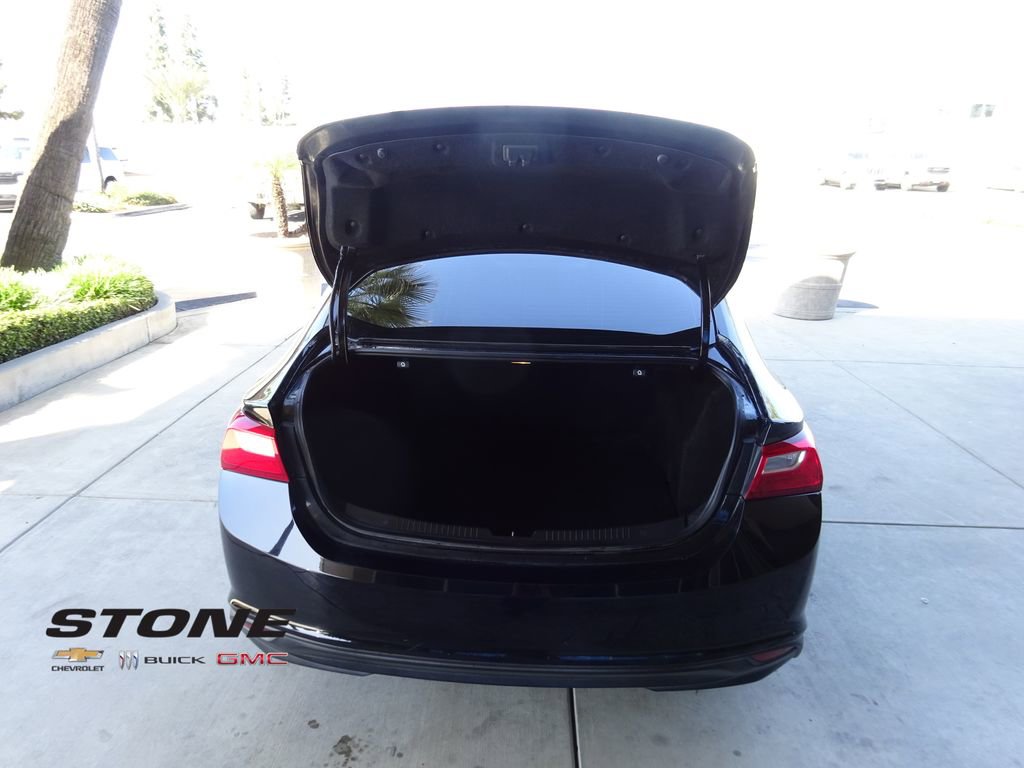 Used 2018 Chevrolet Malibu LT image 30