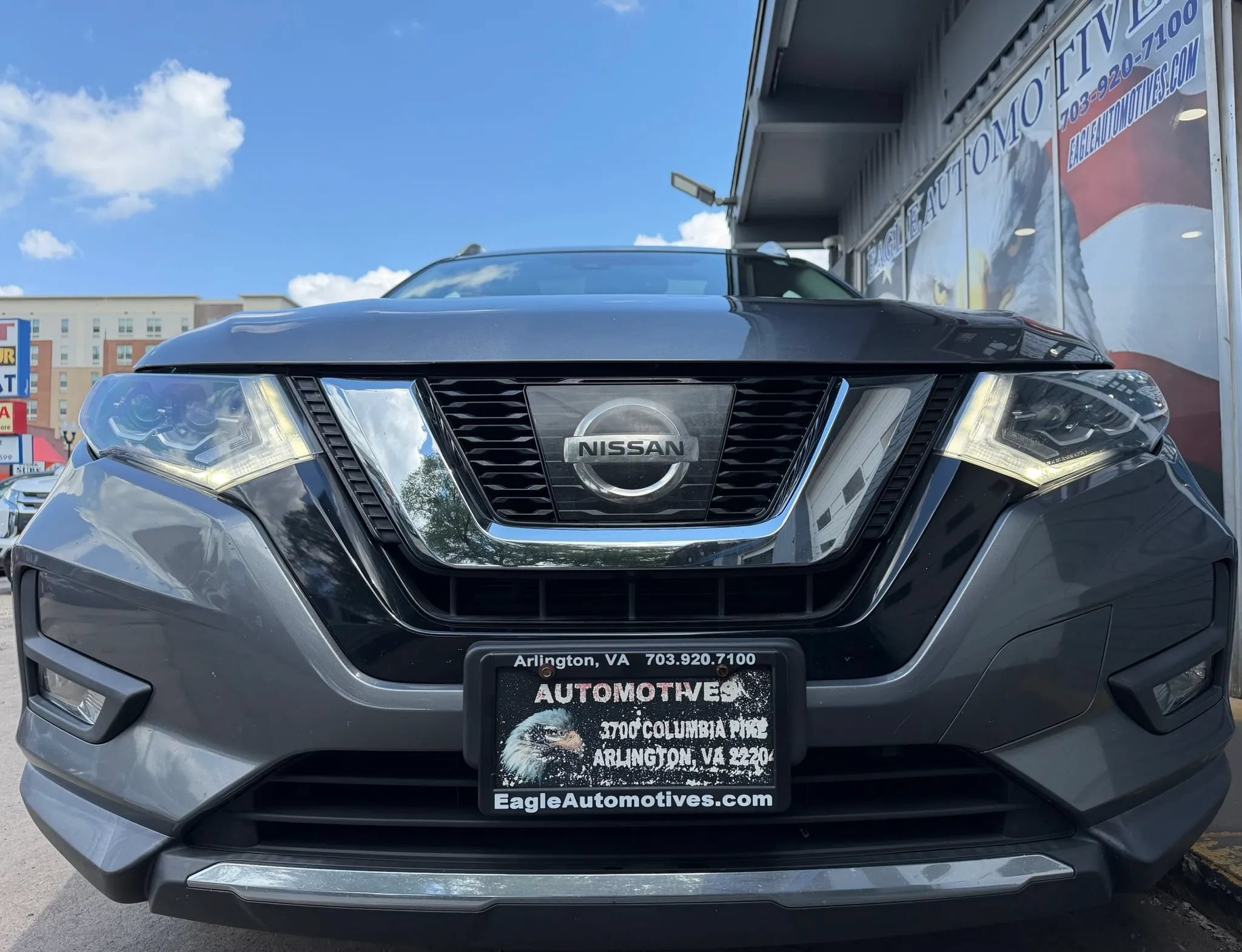 Used 2017 Nissan Rogue SL w/ SL Premium Package AWD/4WD image 6