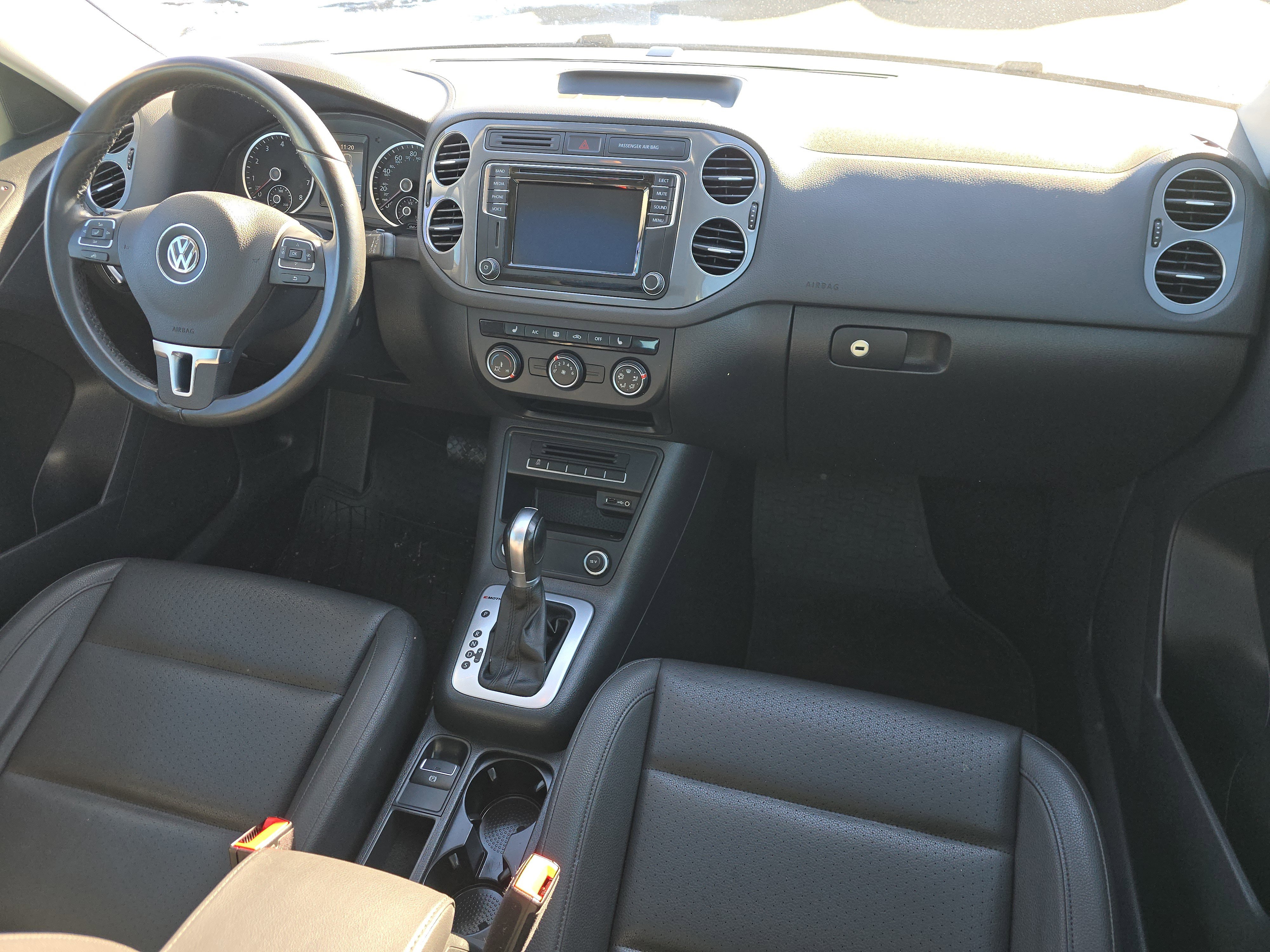 Used 2017 Volkswagen Tiguan Wolfsburg Edition image 18