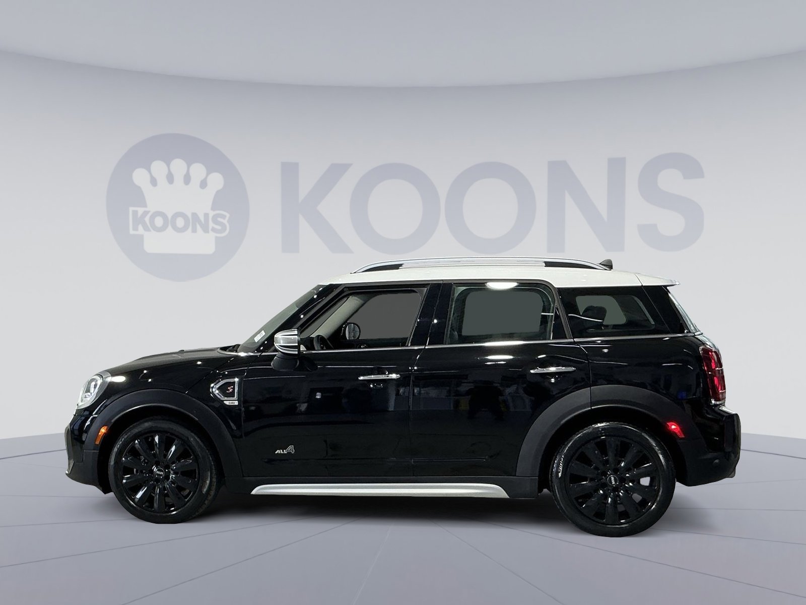 Used 2022 MINI Cooper Countryman S w/ Premium Package image 13