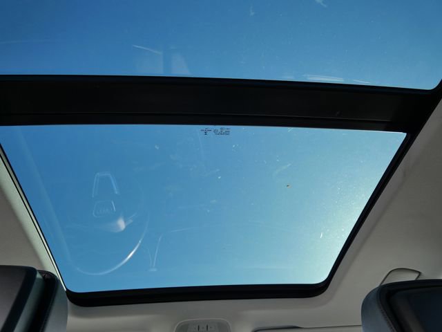 Used 2018 Audi Q5 2.0T Premium Plus w/ Premium Plus Package AWD/4WD image 17