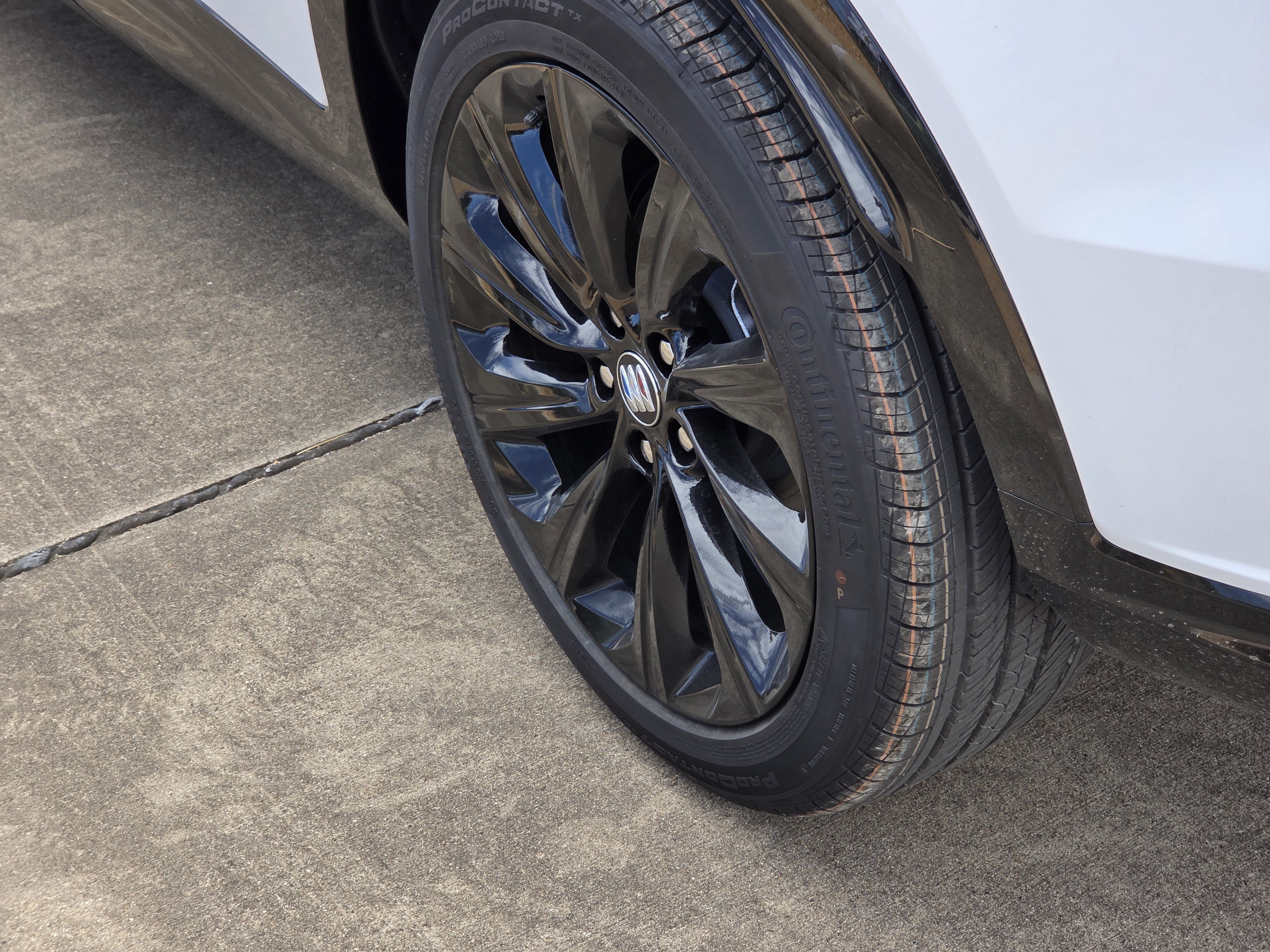 New 2026 Buick Envista Sport Touring w/ Convenience II Package FWD image 5