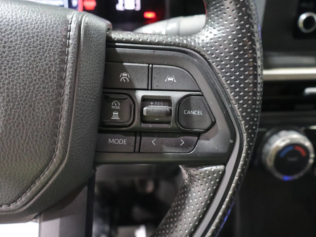 Used 2025 Toyota Tacoma SR w/ SR Upgrade Package AWD/4WD image 33