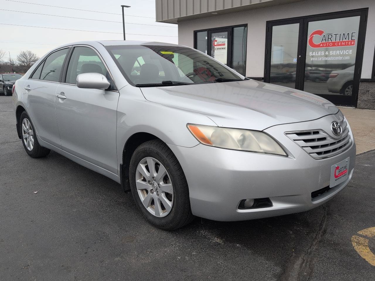 Used 2007 Toyota Camry XLE image 2