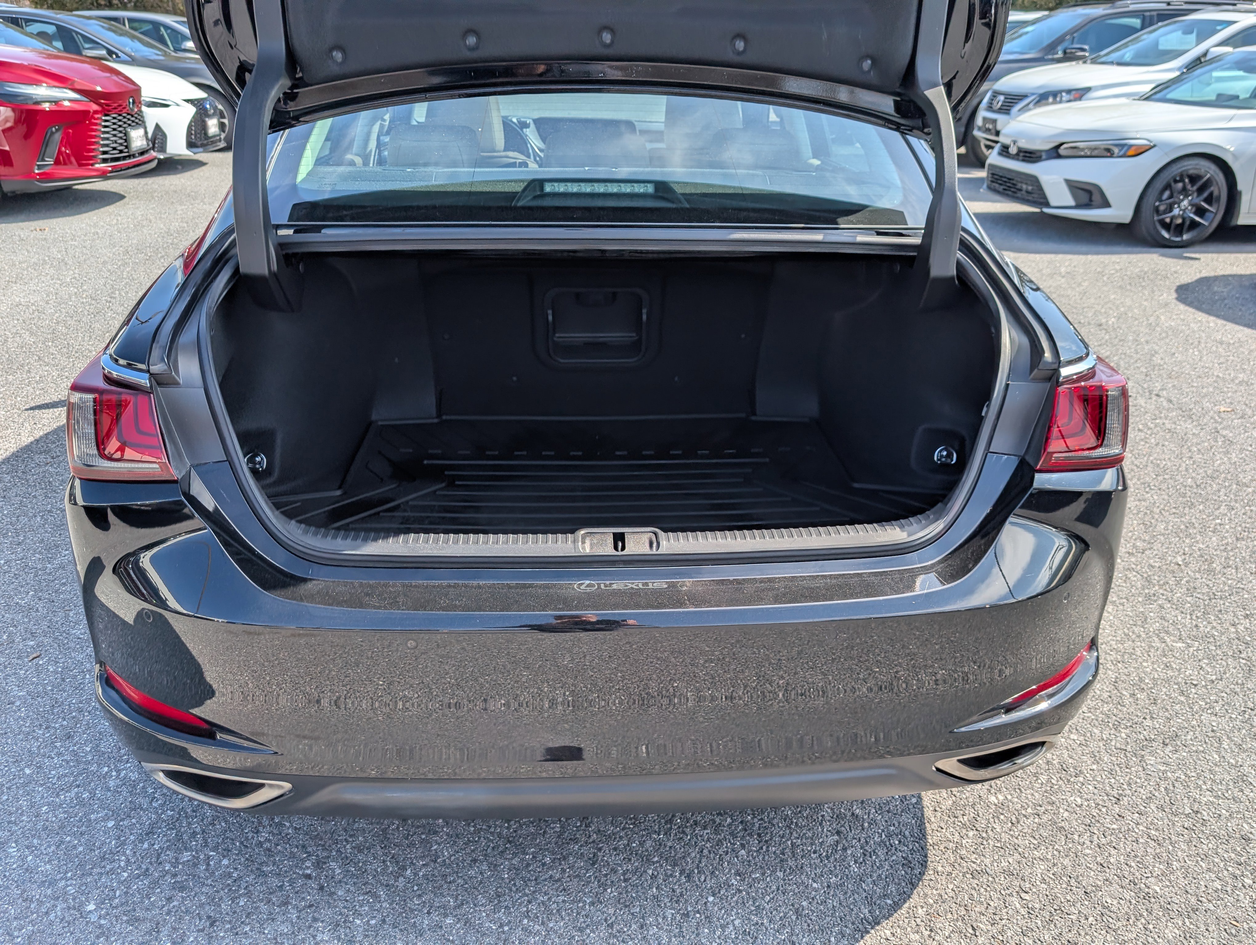 Used 2020 Lexus ES 350 Ultra Luxury w/ Accessory Package 2 image 12