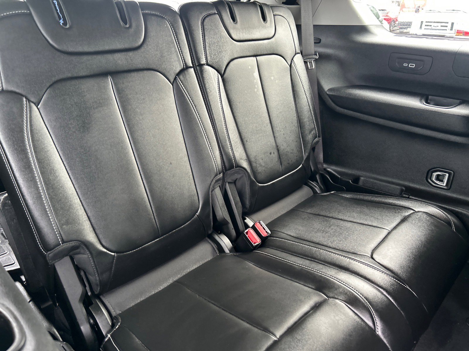 Used 2022 Jeep Grand Cherokee L Limited AWD/4WD image 21