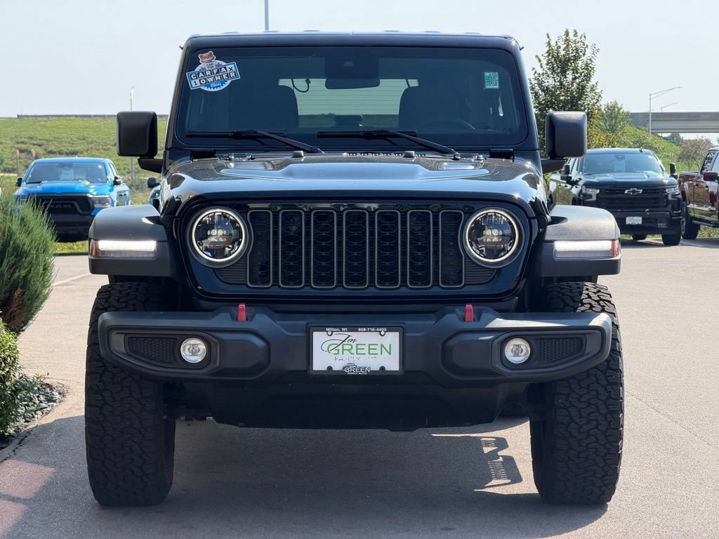 Used 2025 Jeep Wrangler Unlimited Rubicon w/ Convenience Group AWD/4WD image 6
