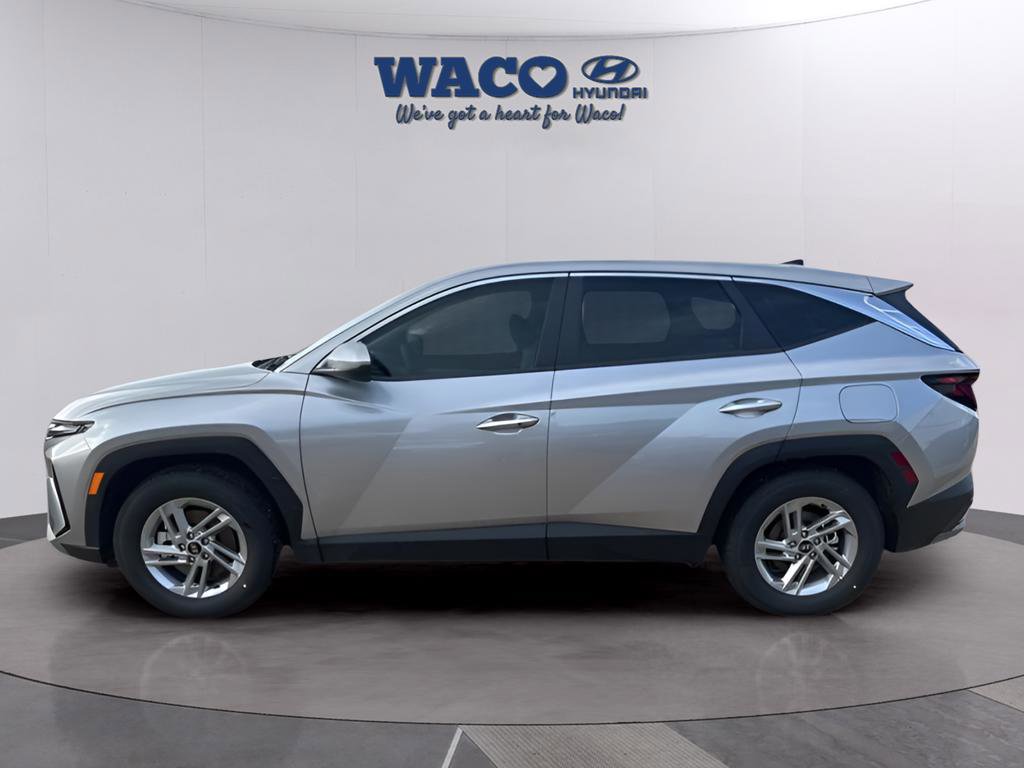 Used 2026 Hyundai Tucson SE image 2