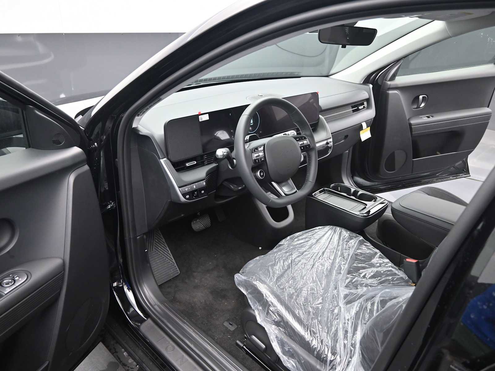 New 2025 Hyundai Ioniq 5 SE image 15