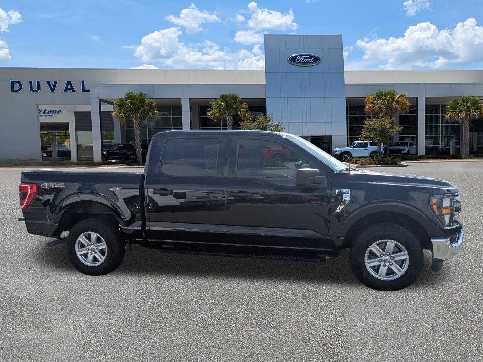Used 2023 Ford F150 XLT w/ Equipment Group 301A Mid image 3