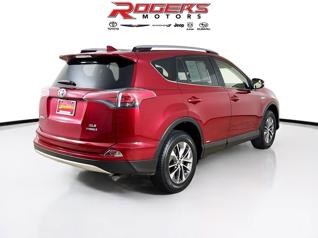 Certified 2018 Toyota RAV4 XLE image 7