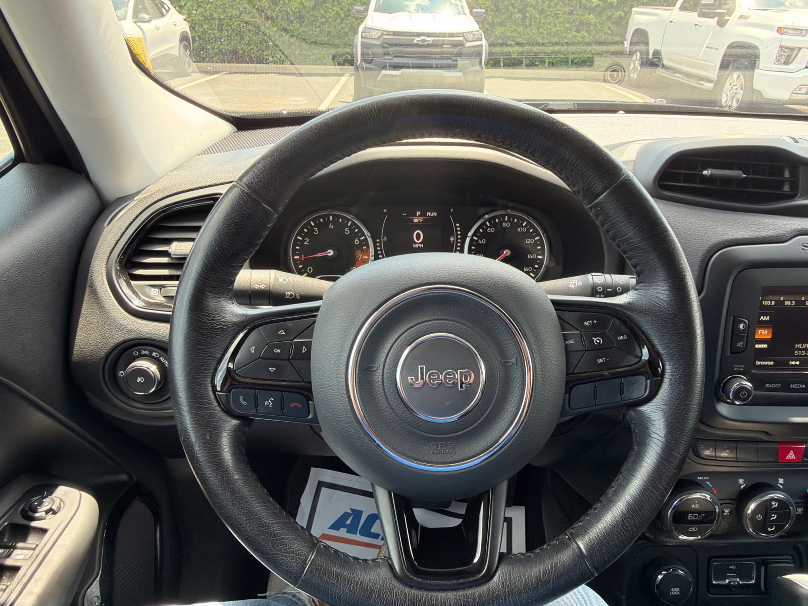 Used 2016 Jeep Renegade Latitude AWD/4WD image 16