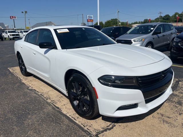 Used 2023 Dodge Charger SXT w/ Blacktop Package AWD/4WD image 3
