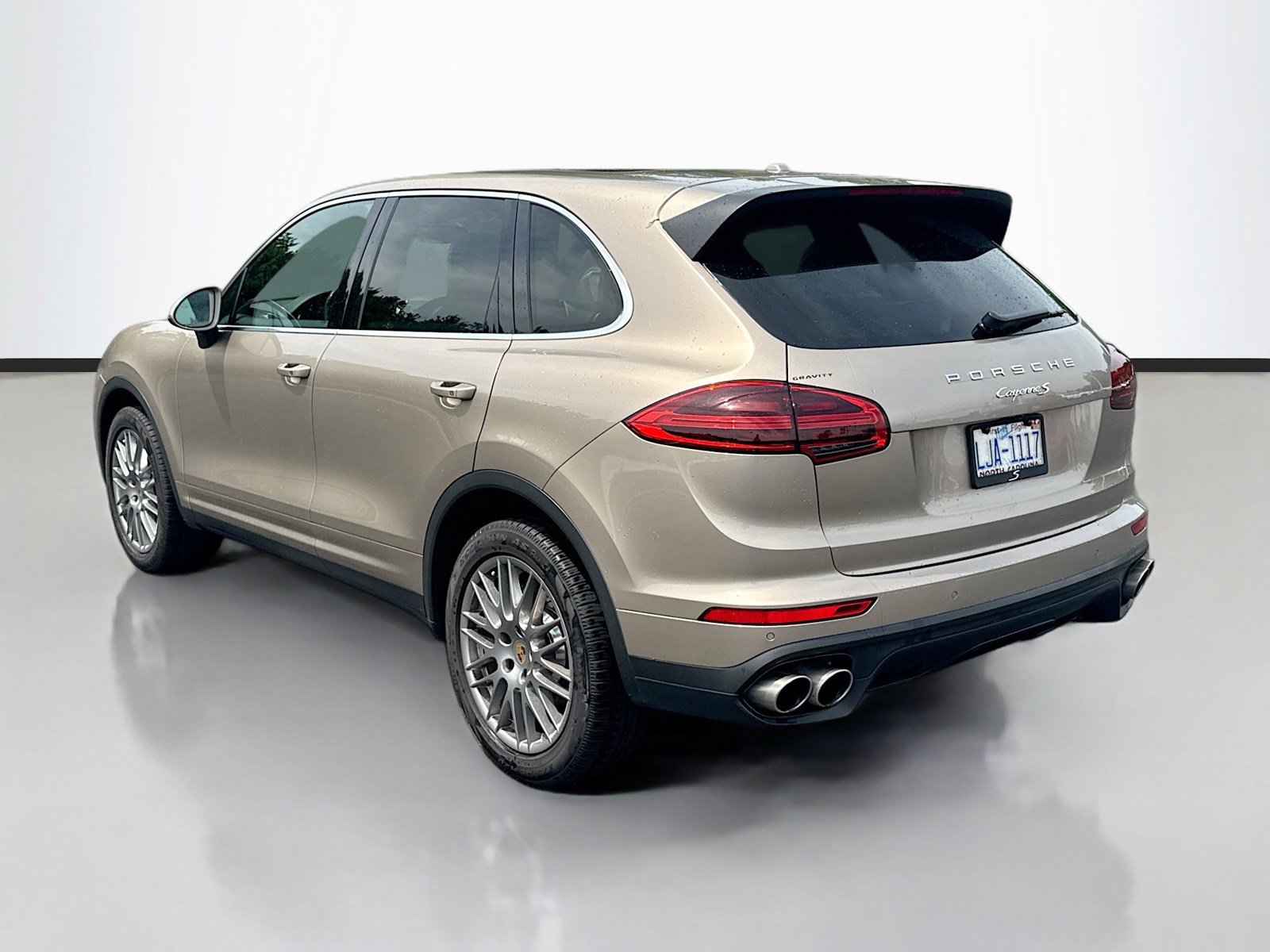 Used 2018 Porsche Cayenne S w/ Premium Package Plus AWD/4WD image 5