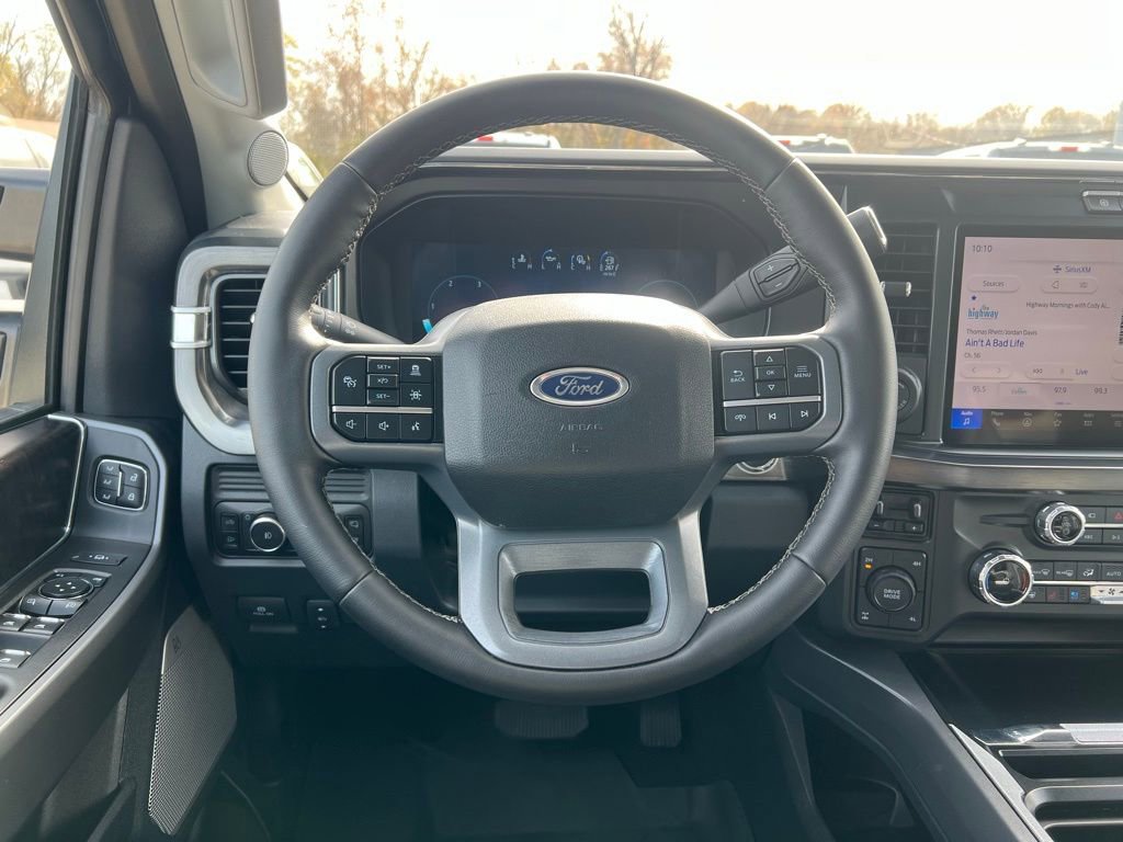 Used 2025 Ford F350 Lariat w/ Lariat Ultimate Package image 41