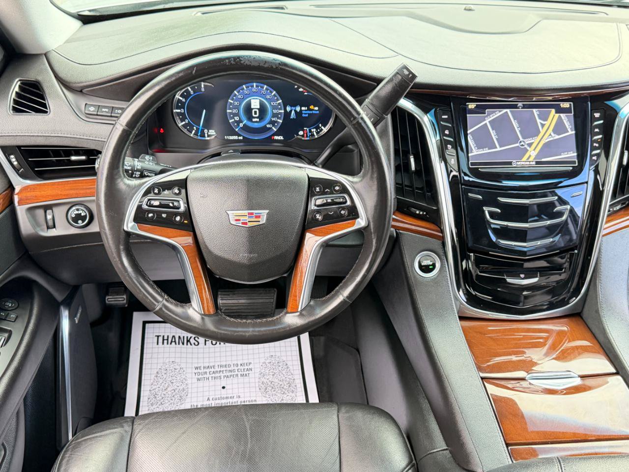 Used 2017 Cadillac Escalade Luxury AWD/4WD image 31