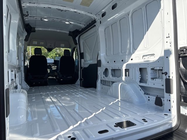 New 2026 Ford Transit 250 148 Medium Roof Extended AWD image 29