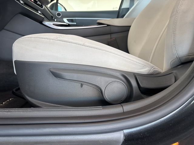 Used 2023 Hyundai Sonata SE image 17