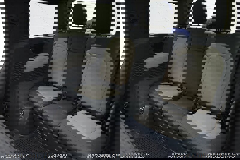 Used 2023 Land Rover Defender 130 X image 24