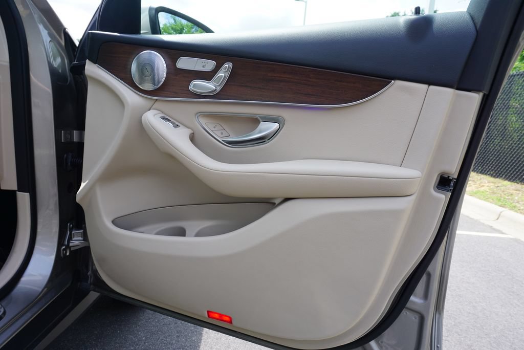 Certified 2020 Mercedes-Benz GLC 300 4MATIC image 53