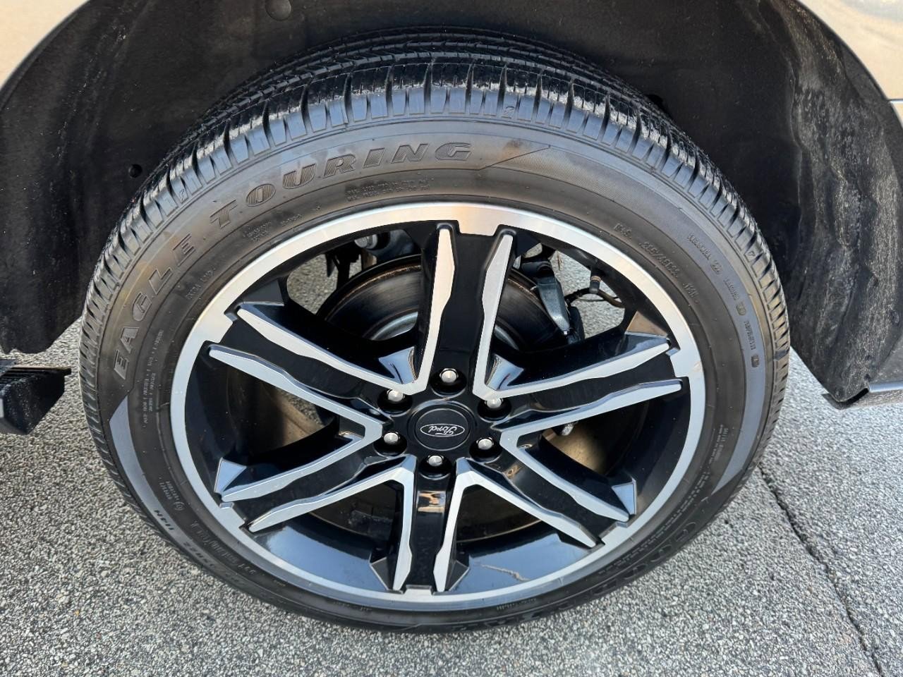 Certified 2021 Ford Expedition Limited image 7