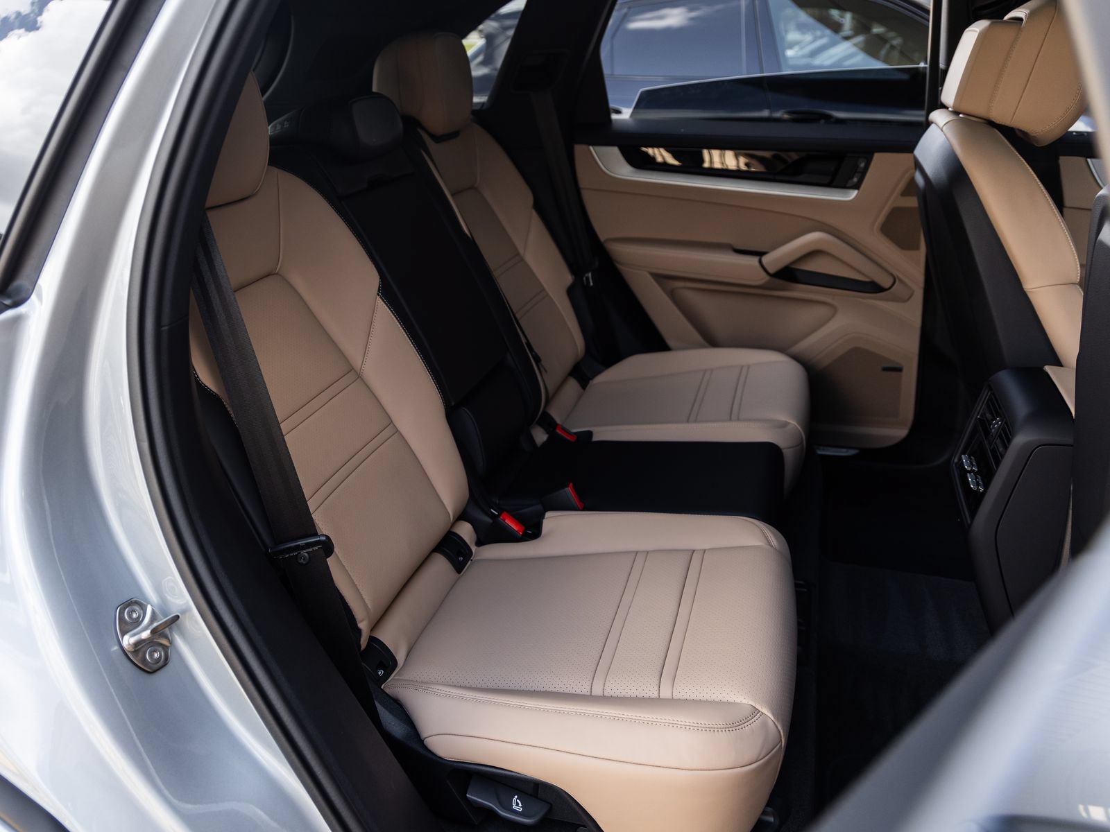 New 2026 Porsche Cayenne S AWD/4WD image 41