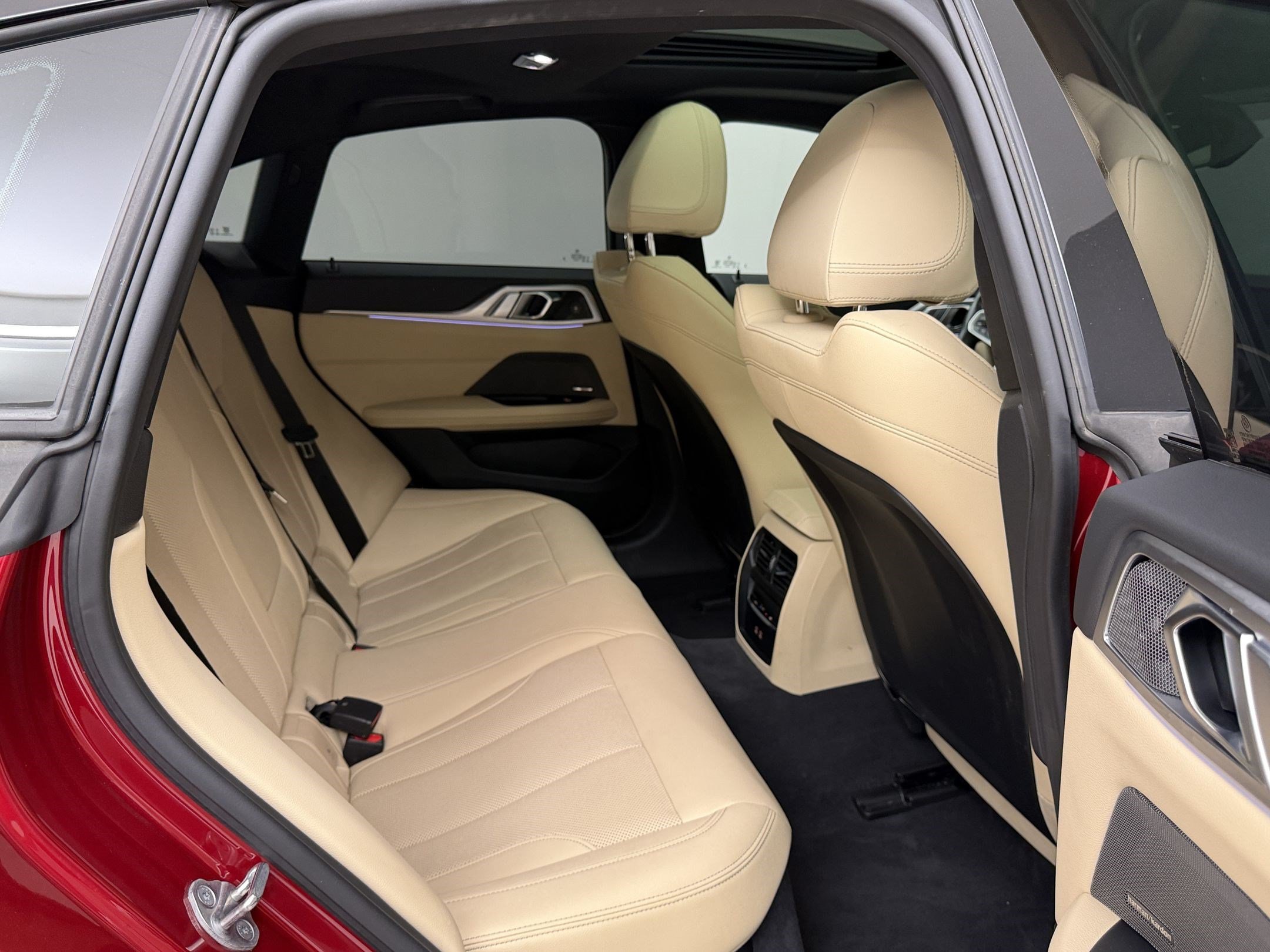 Certified 2025 BMW i4 eDrive40 w/ M Sport Package RWD image 30