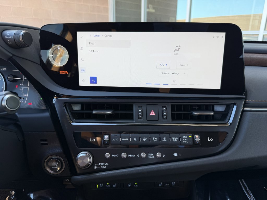 Used 2025 Lexus ES 350 w/ Premium Package image 25