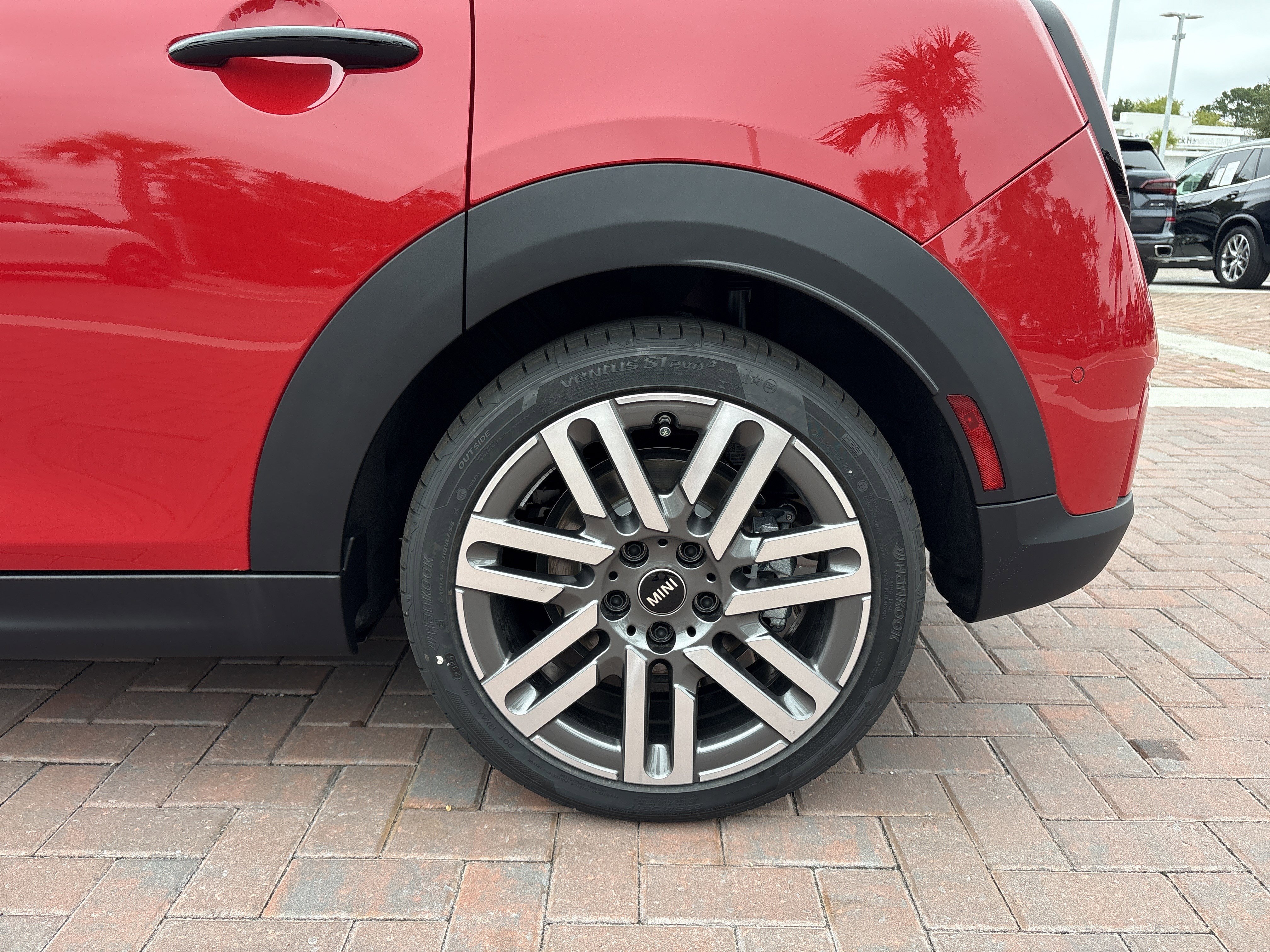 Used 2026 MINI Cooper 4-Door Hardtop image 19