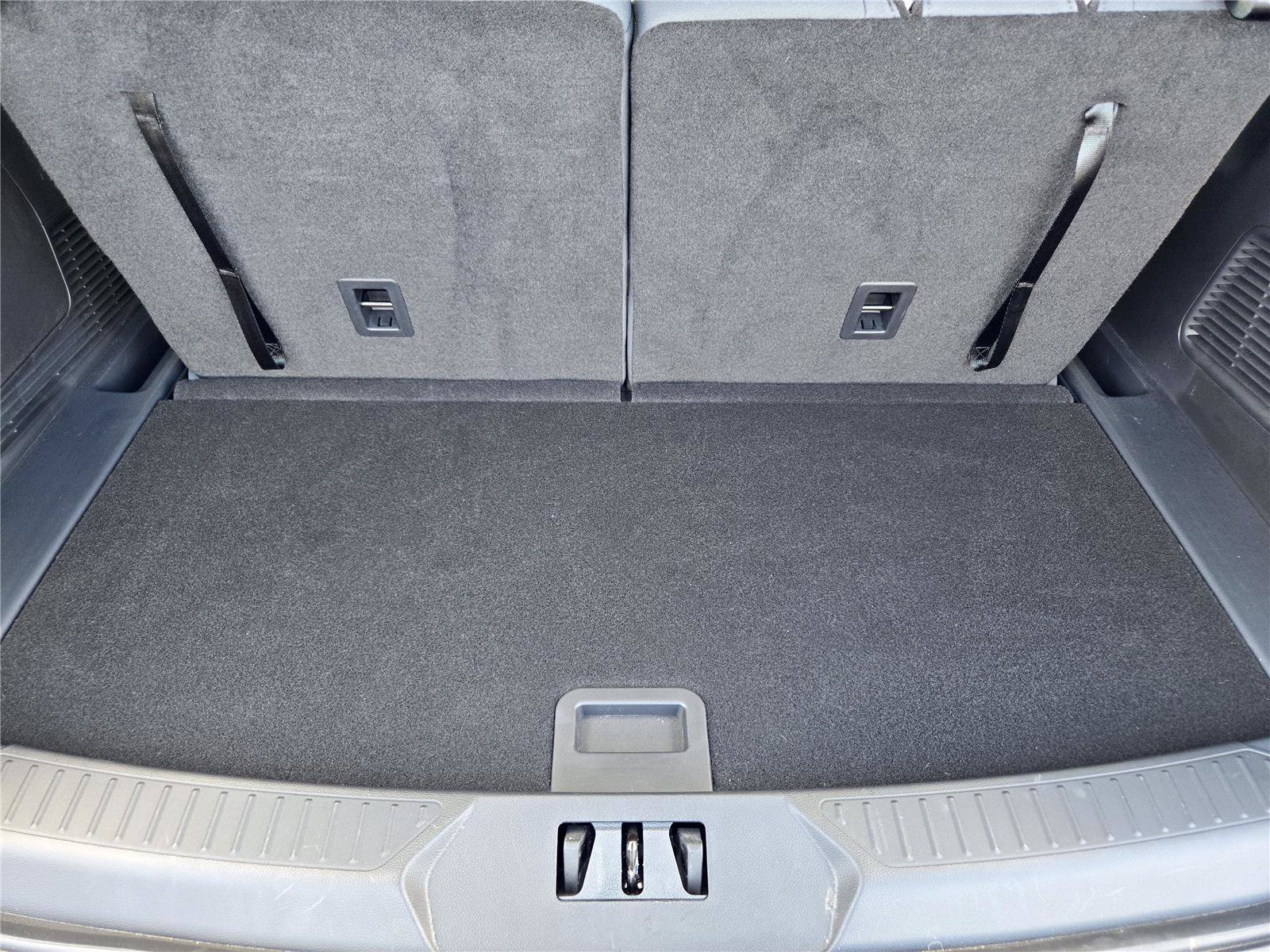 Used 2026 Ford Explorer Active RWD image 33